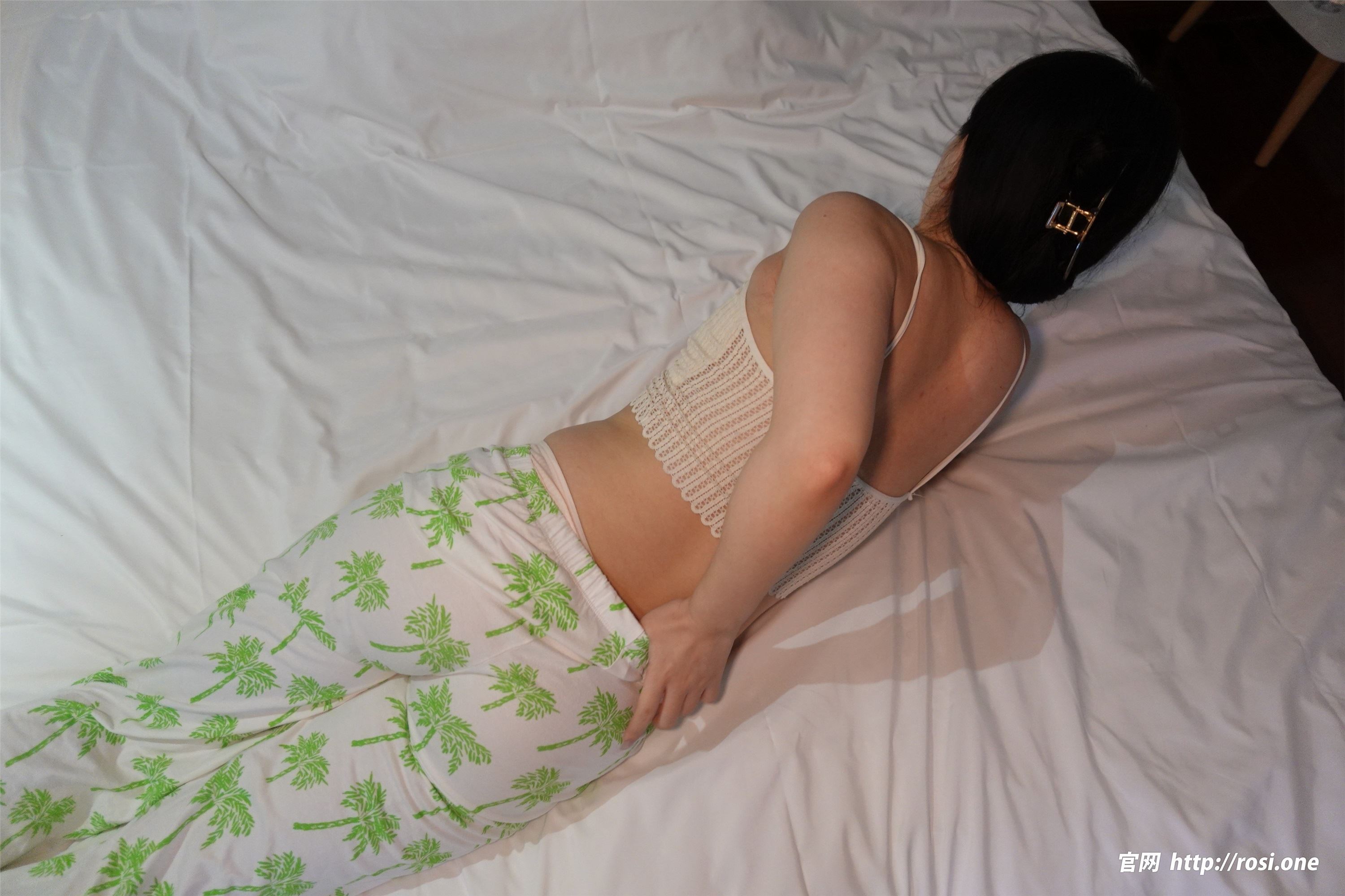 ROSI写真 2023.01.26 NO.4070